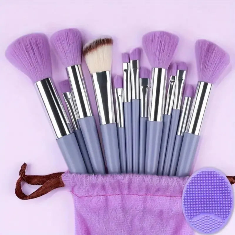 Makeup Pinsel Set – Weiche, Flauschige Professionelle Kosmetikpinsel für Foundation, Puder, Lidschatten, Kabuki & Blending